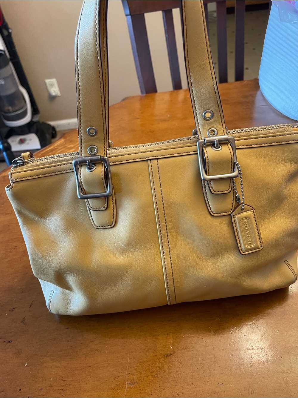 Coach -Vintage Y2K Hamptons Leather Satchel Bag in Mustard